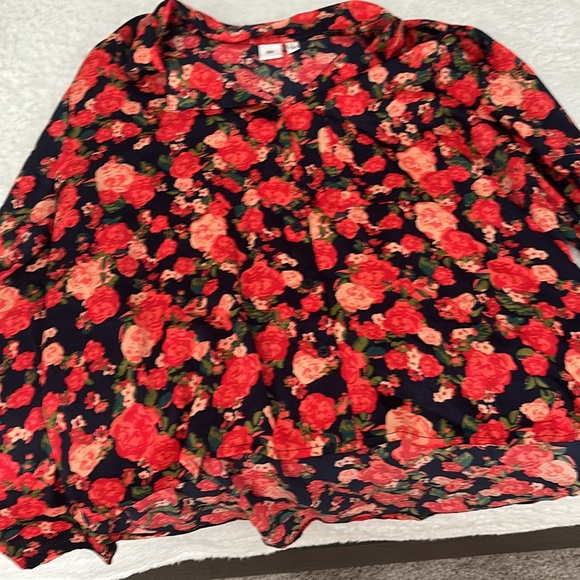 Long sleeve and pant pajamas set! - Picture 4 of 5